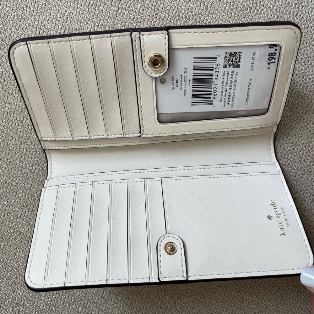 Kate Spade New Yorker Wallet - Picture 2 of 2